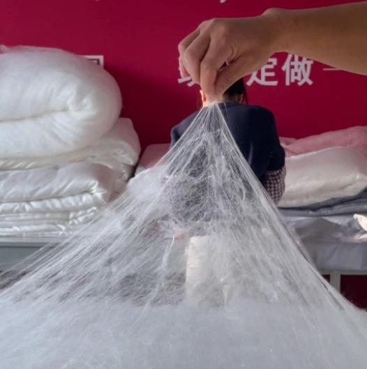 手工拉丝现场