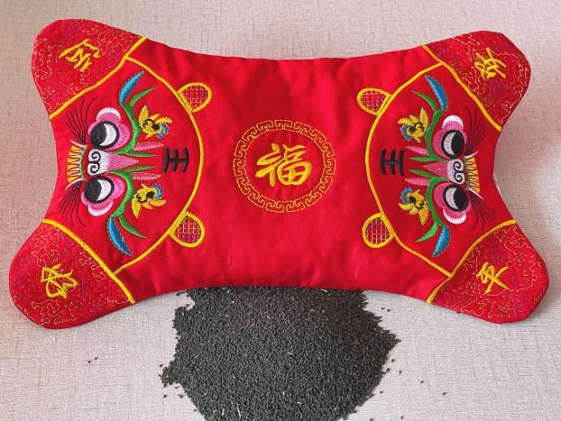 婴幼儿蚕砂枕（老虎枕）
